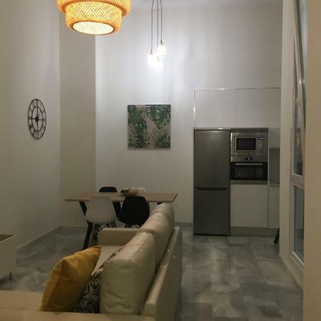 Apartamento Nuevo En Casa Tipo Palacio Cádiz Kültér fotó