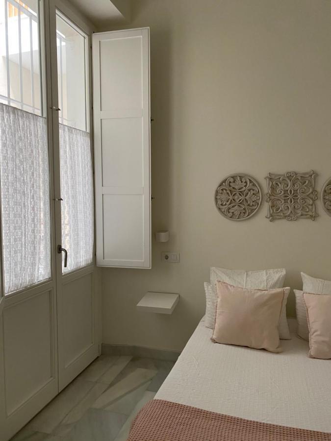 Apartamento Nuevo En Casa Tipo Palacio Cádiz Kültér fotó