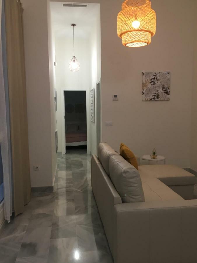 Apartamento Nuevo En Casa Tipo Palacio Cádiz Kültér fotó